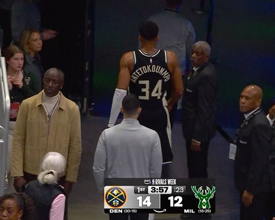 开云app-虚晃一枪！字母哥走回更衣室仅一个回合出现在替补席