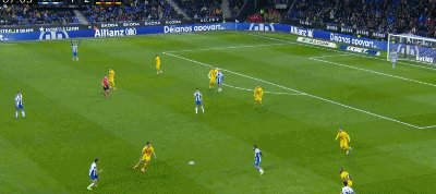 1622177400911050239.gif 武磊.gif